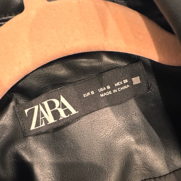 ZARA Oversized Leather Jacket - Picture 5 of 9